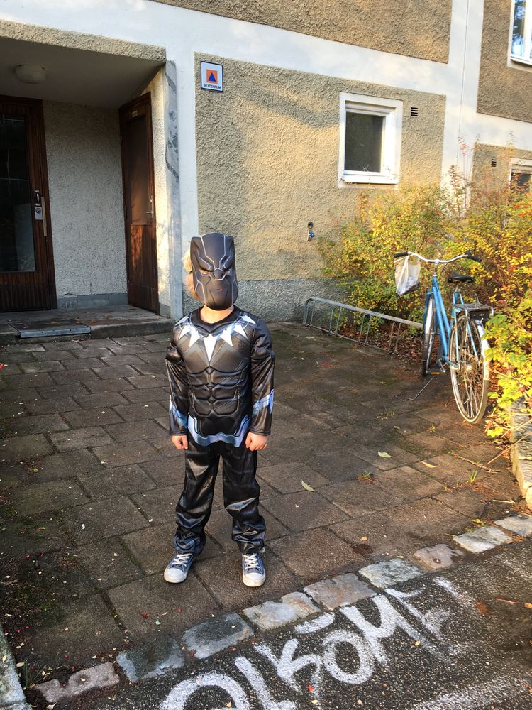 Black Panther Deluxe Barn Maskeraddräkt