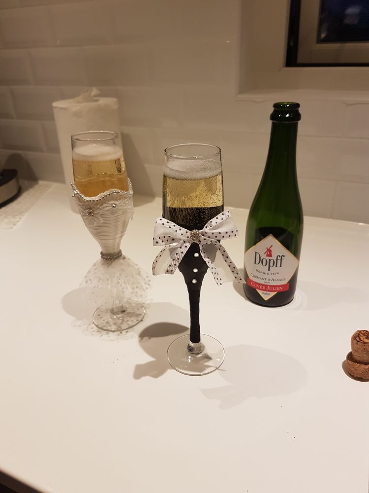 Samppanjalasit Häät