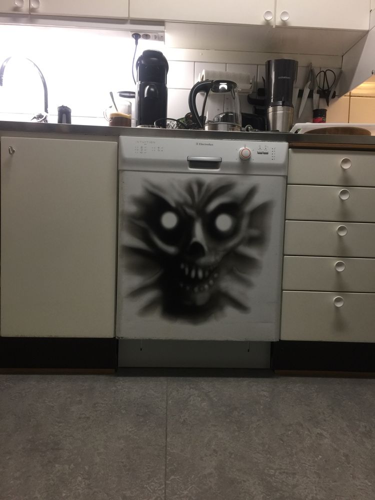 Demon Oppvaskmaskin Dekorasjon