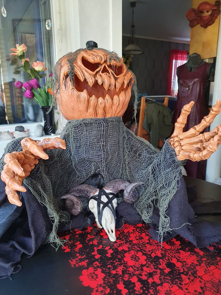 Halloweengresskar Prop