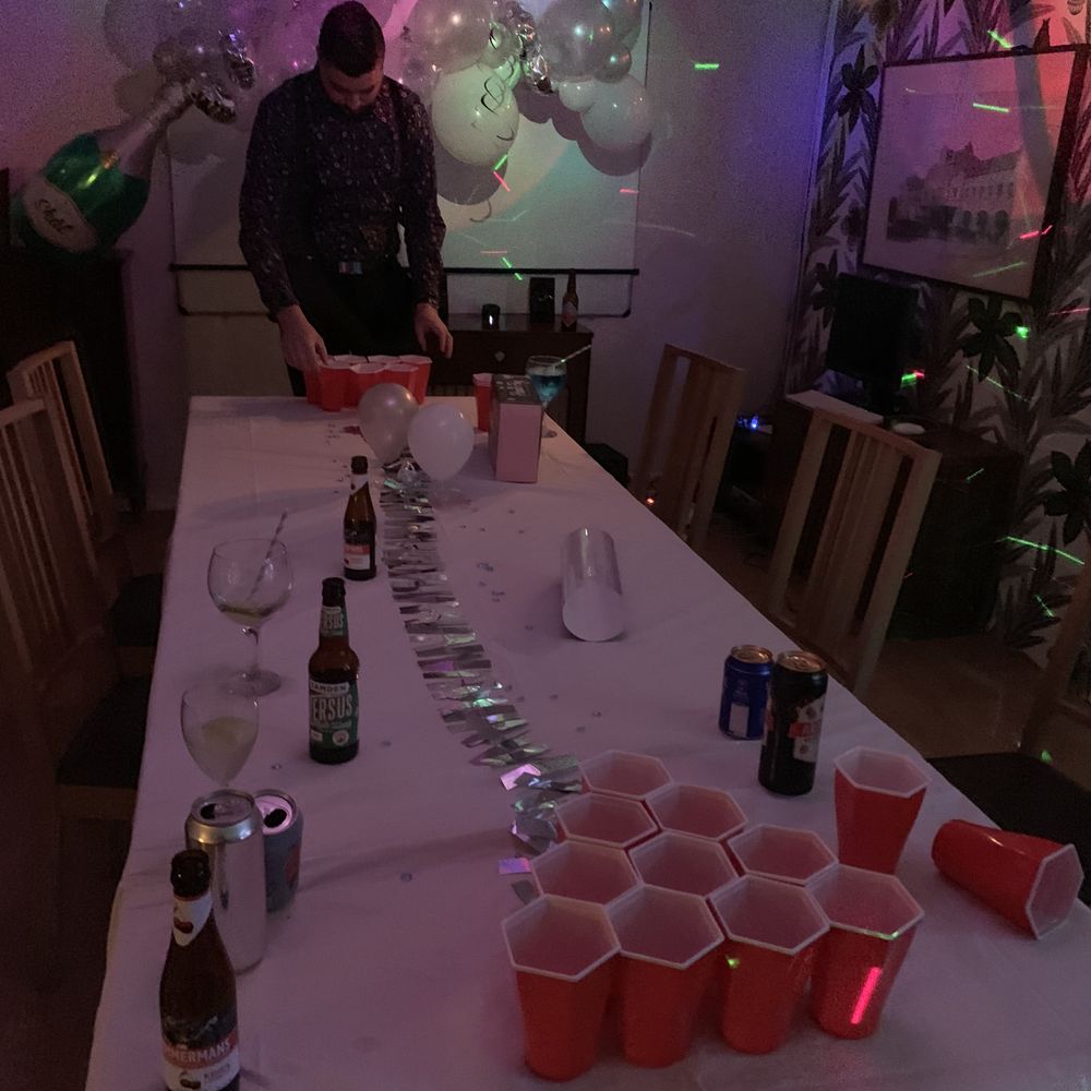 Hexagon Beer Pong Kit