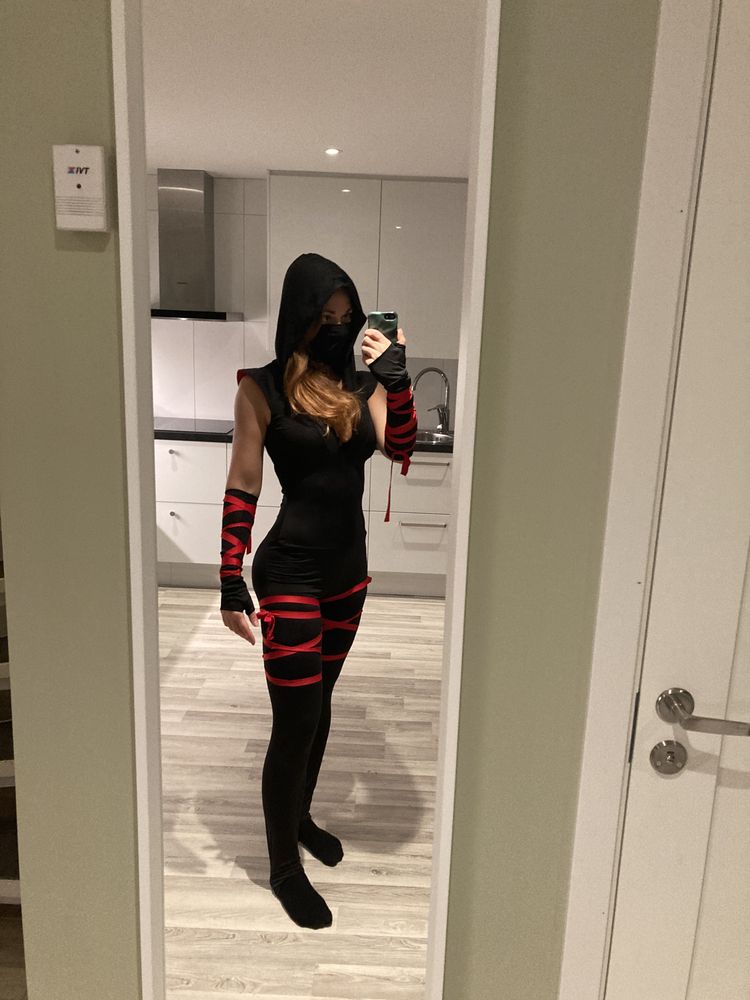 Kvindelig Ninja Kostume Deluxe