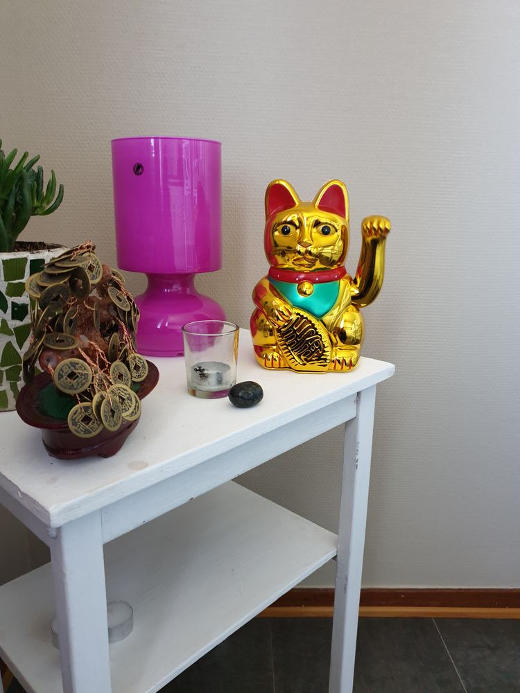 Orientalisk Vinkande Katt
