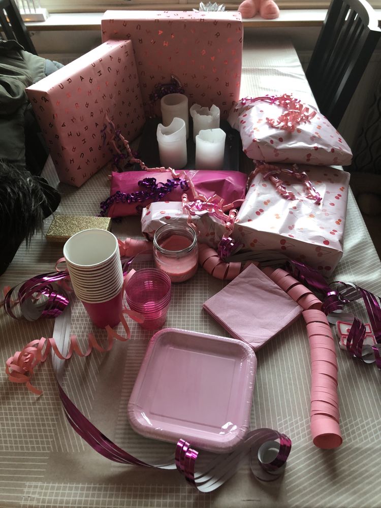 Pahvilautaset Neliö Pinkki