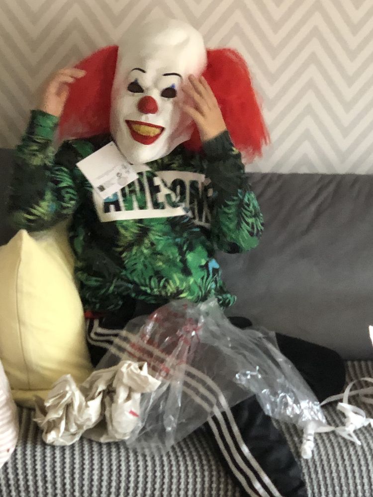 Pennywise Deluxe Mask