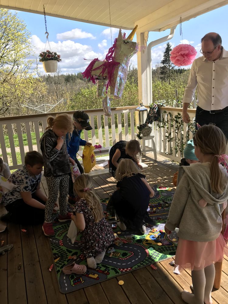 Pinata Kiiltävä Yksisarvinen
