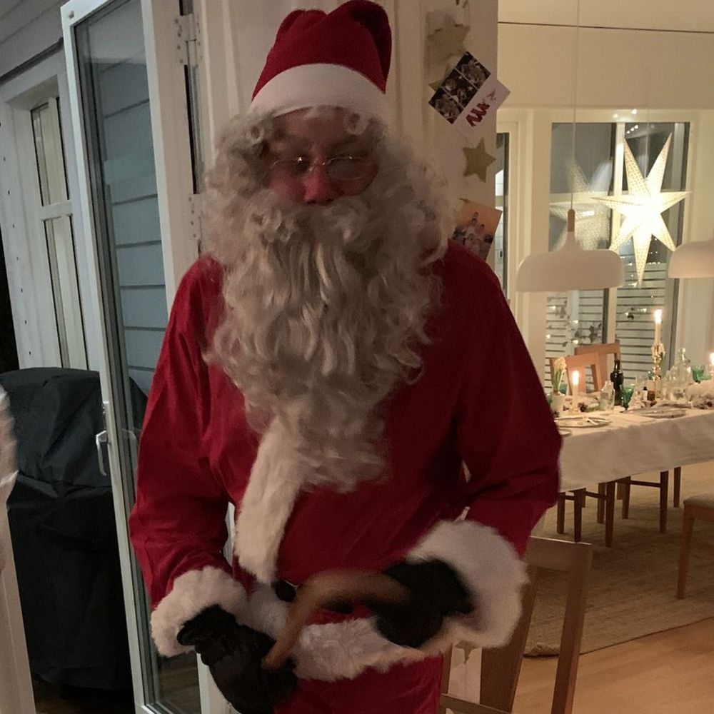 Nisse Paryksæt Gråt