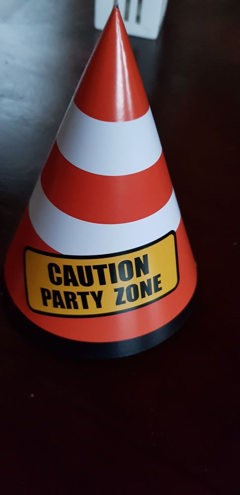 Varselskjegler i Papp Party Zone
