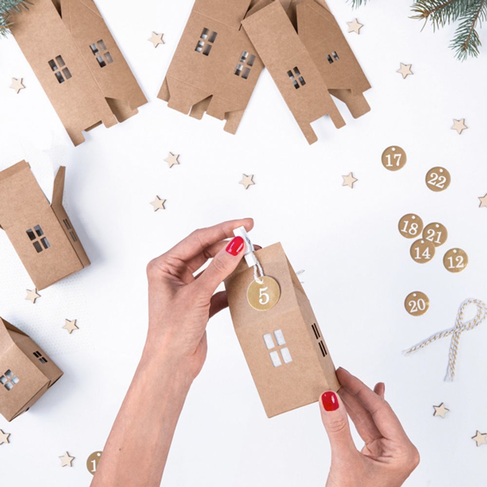 Adventskalender Hus med Sifre