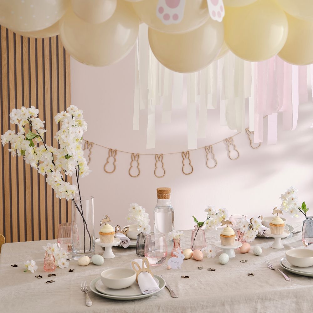 Ballonbue Easter Bunny med Streamers
