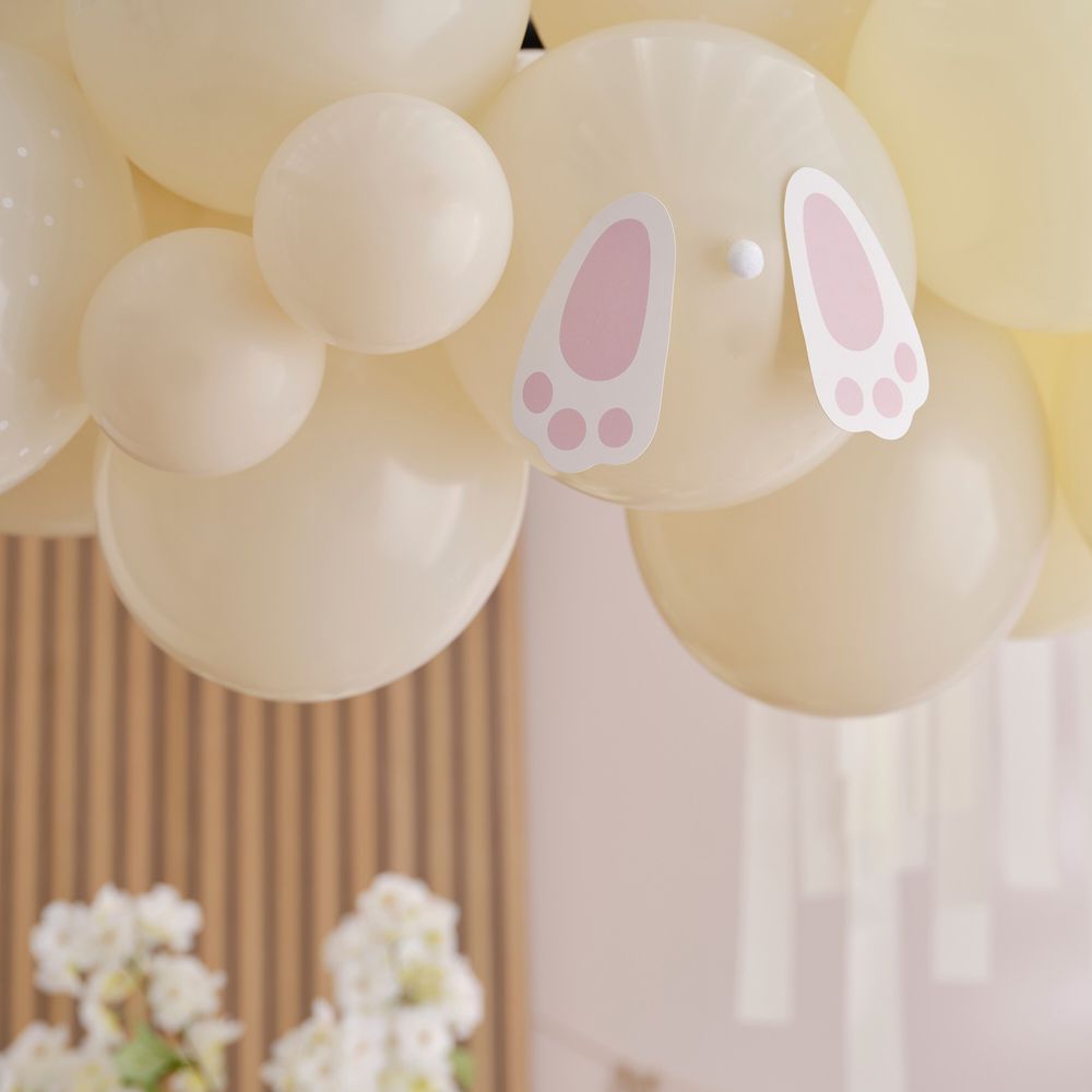 Ballonbue Easter Bunny med Streamers