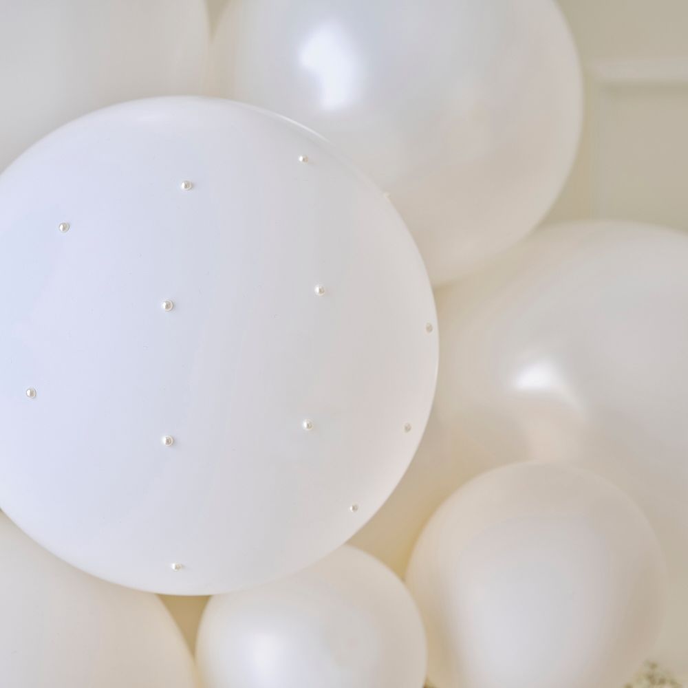 Ballongbåge Krämvit med Pärlor