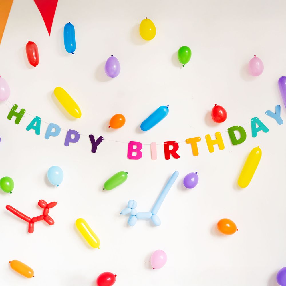Bokstavsgirlang Happy Birthday i Filt
