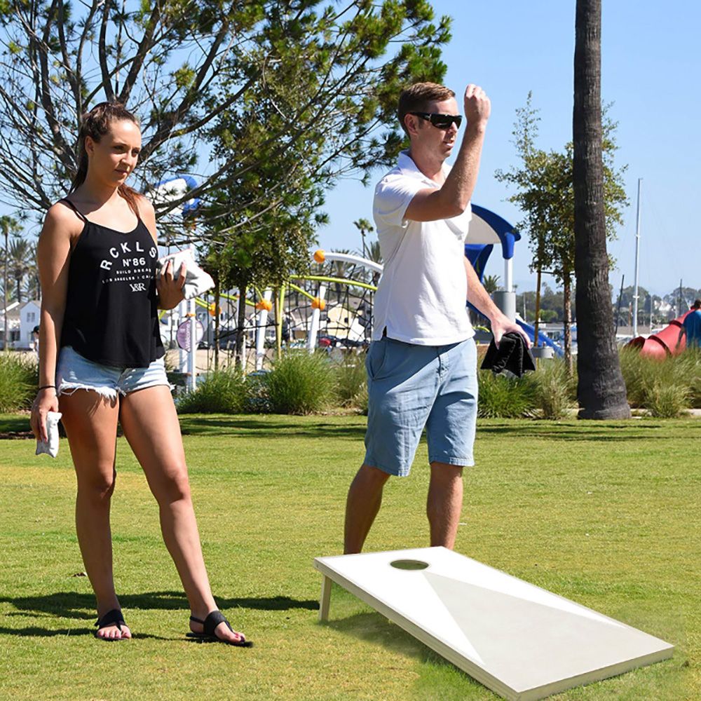 Cornhole Black & White Edition