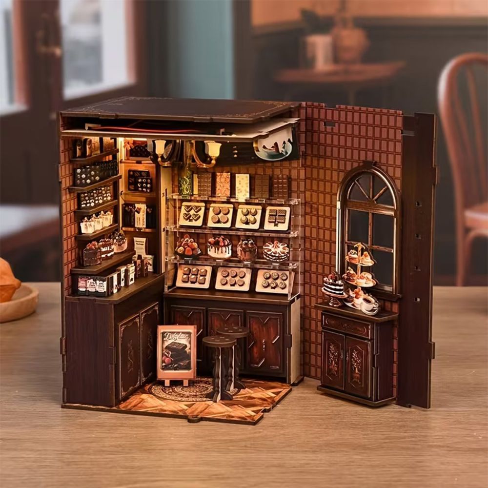 DIY Book Nook Sweet Chapter - Pariisilainen Kirjanurkkapaja