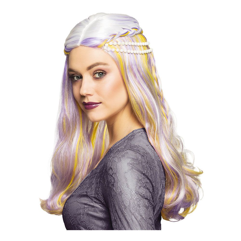 Fantasy Peruukki Helmillä