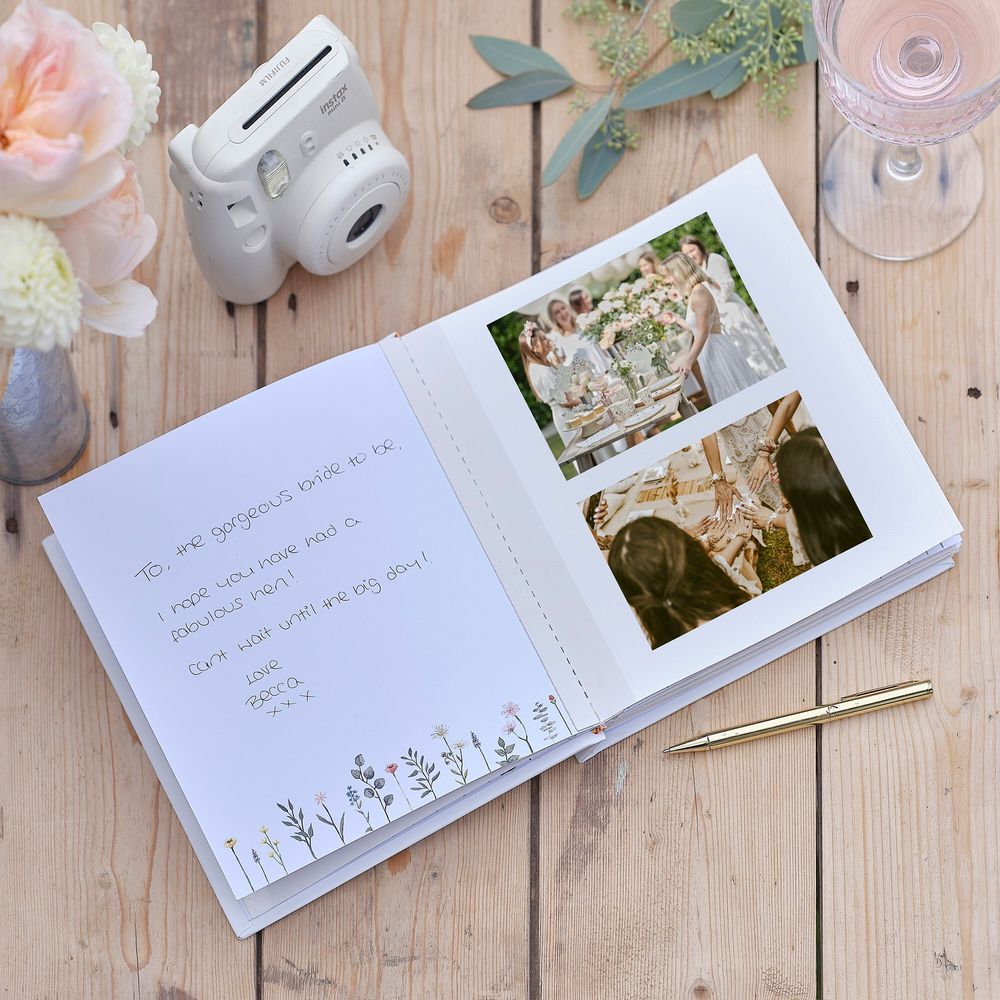 Valokuva-albumi Floral Team Bride