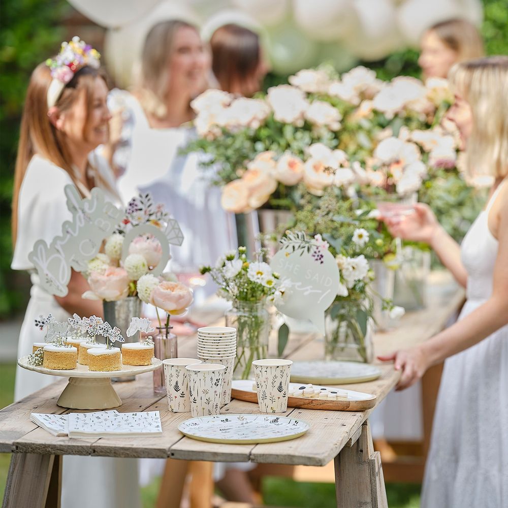 Valokuva-albumi Floral Team Bride