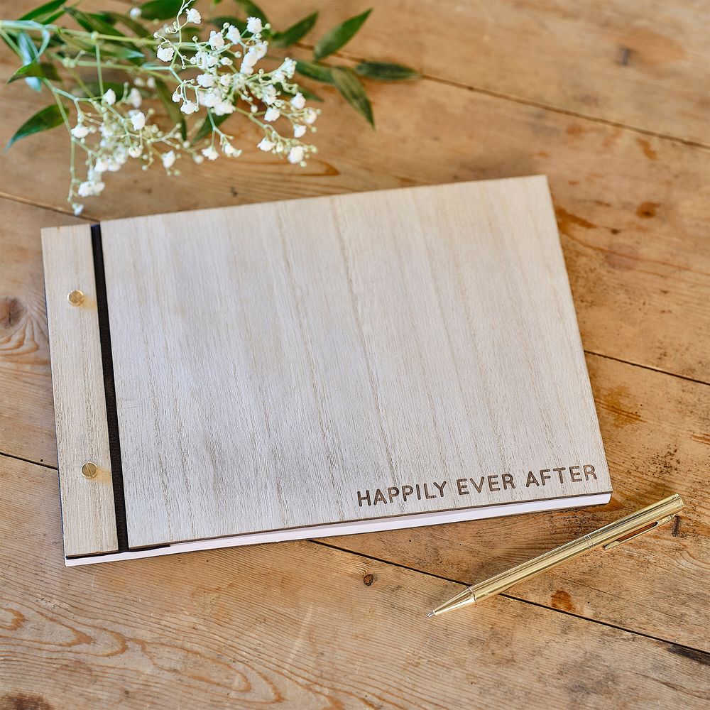 Vieraskirja Puuta Happily Ever After