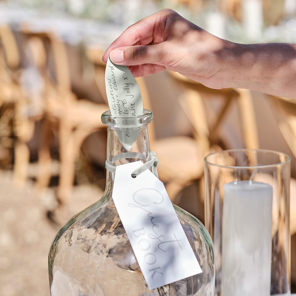 Vieraskirja Message in a Bottle