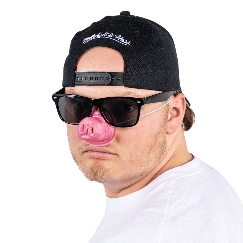 Grisnäsa i Gummi