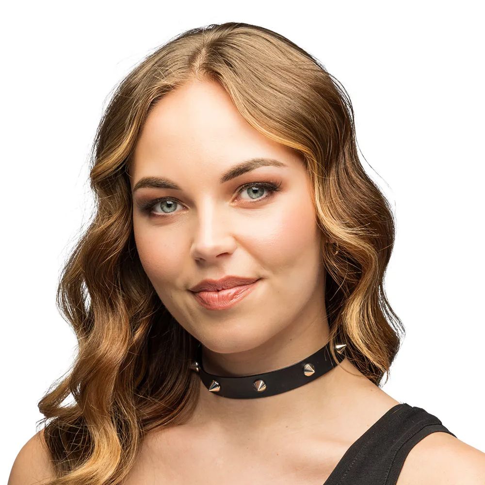 Halsband Choker med Nitar