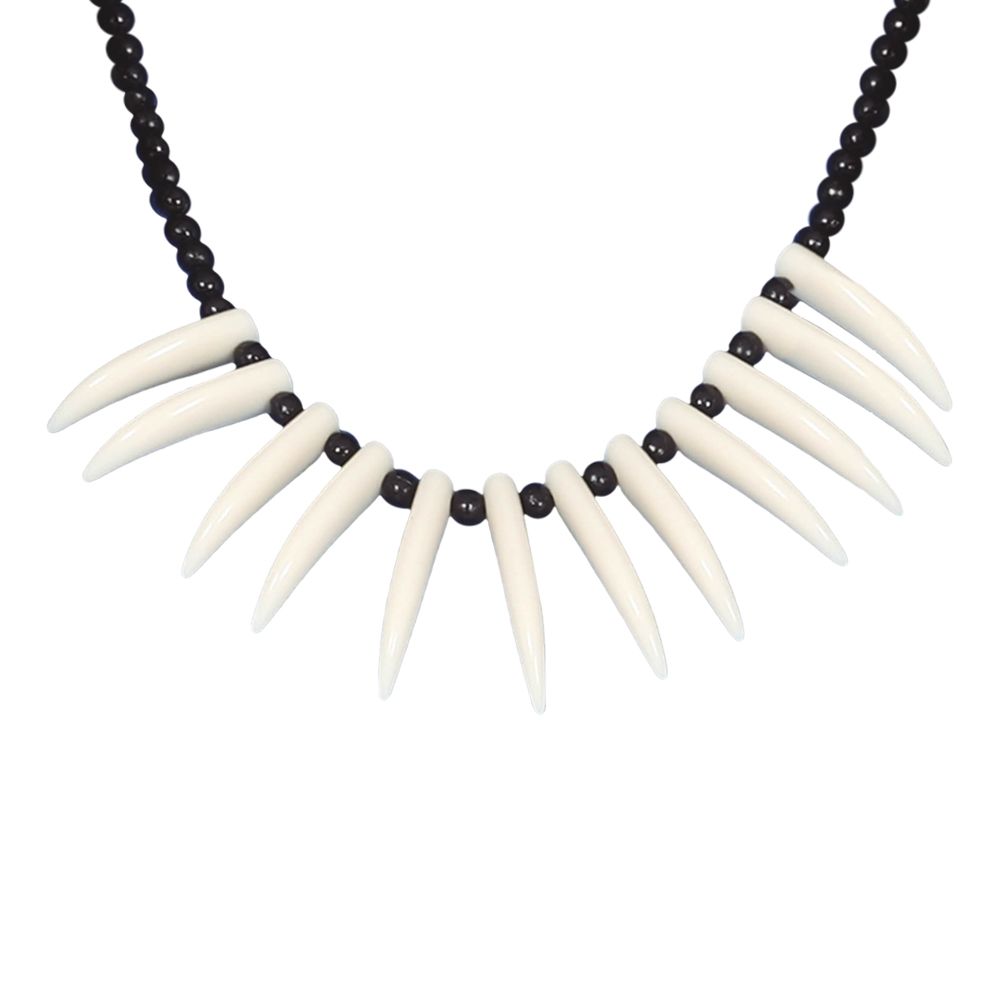 Halsband med Långa Tänder