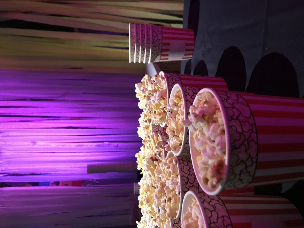 Backdrop Streamers Pastell Kit