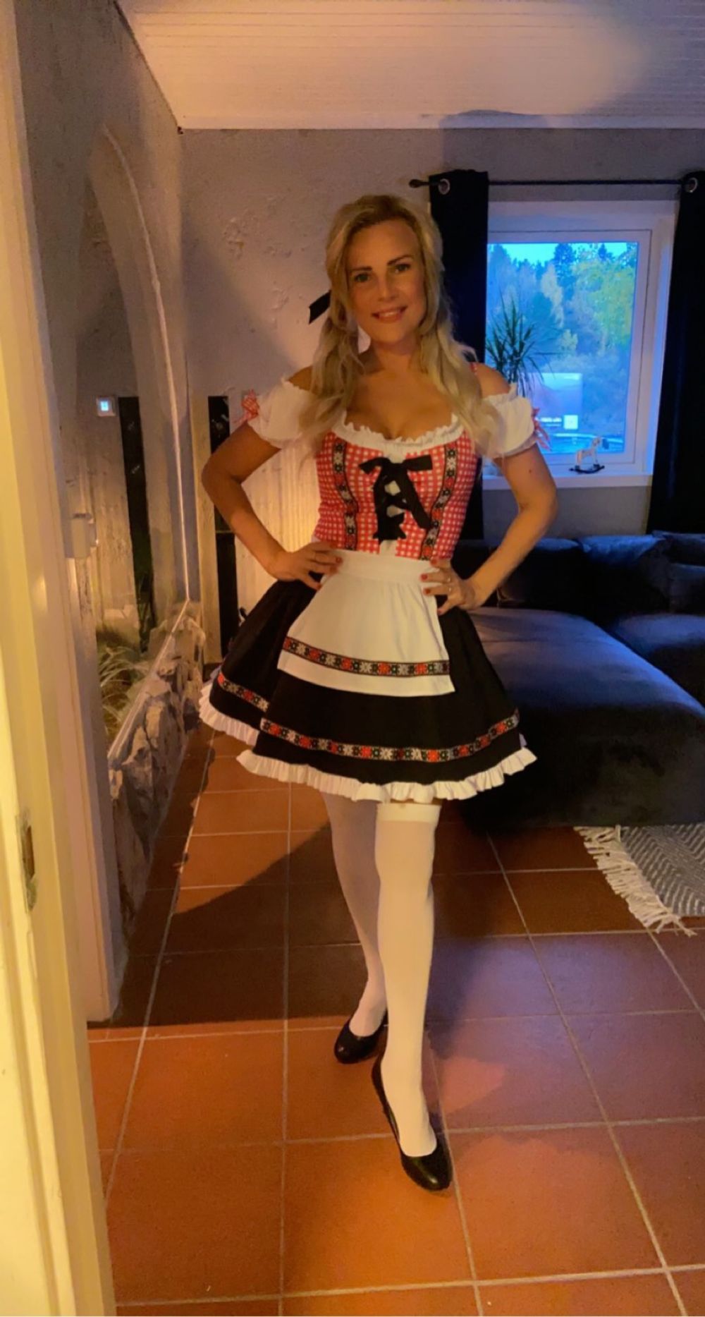 Beer Garden Klänning Deluxe Maskeraddräkt