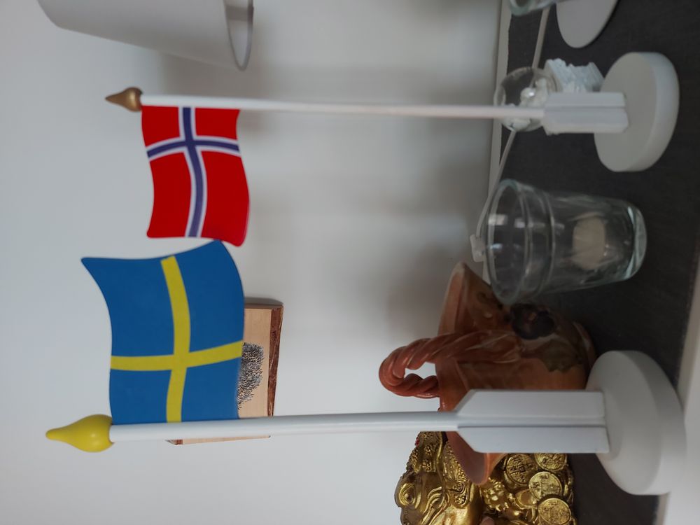 Bordsflagga Norska Flaggan i Trä