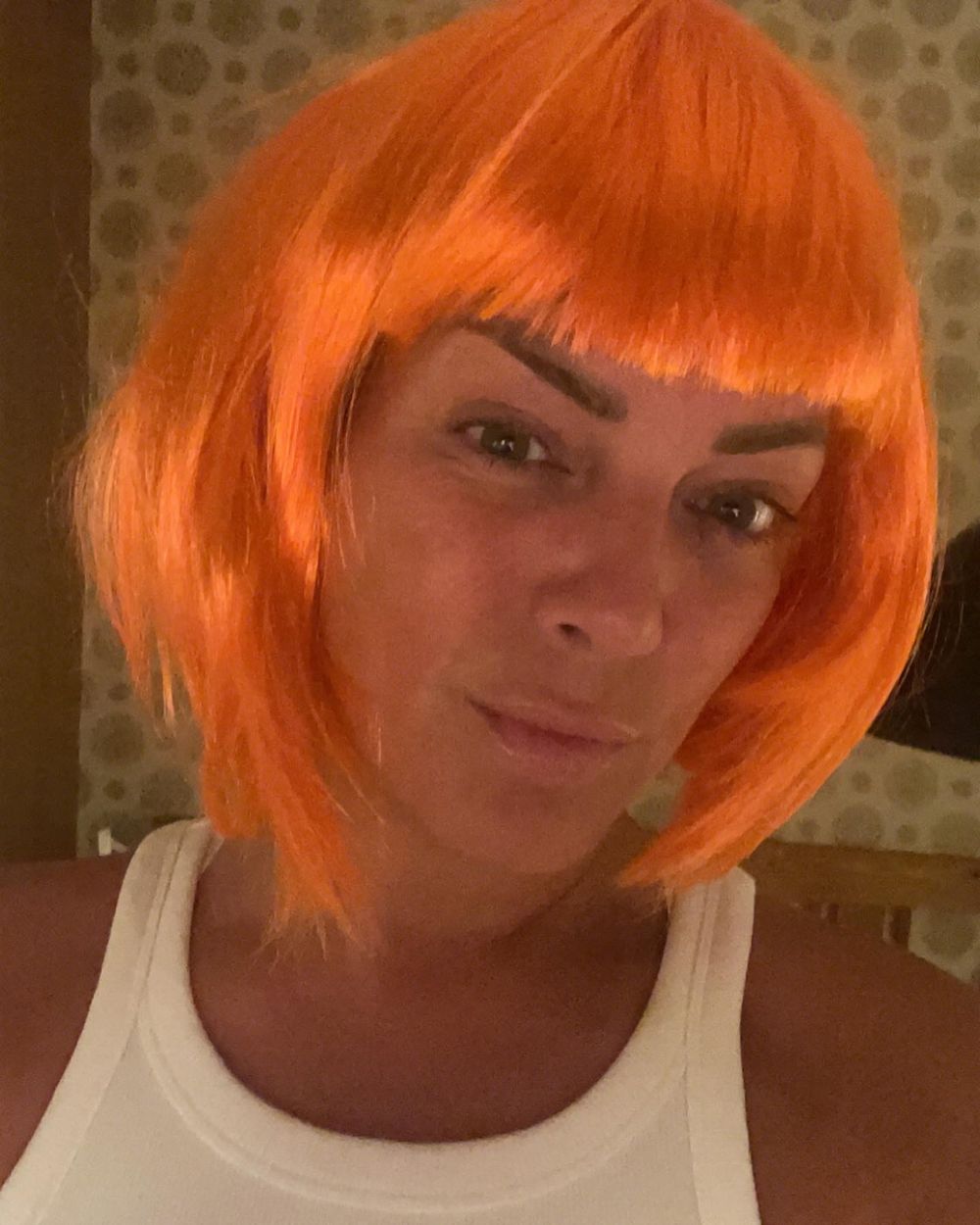 Cabaret Orange Peruk