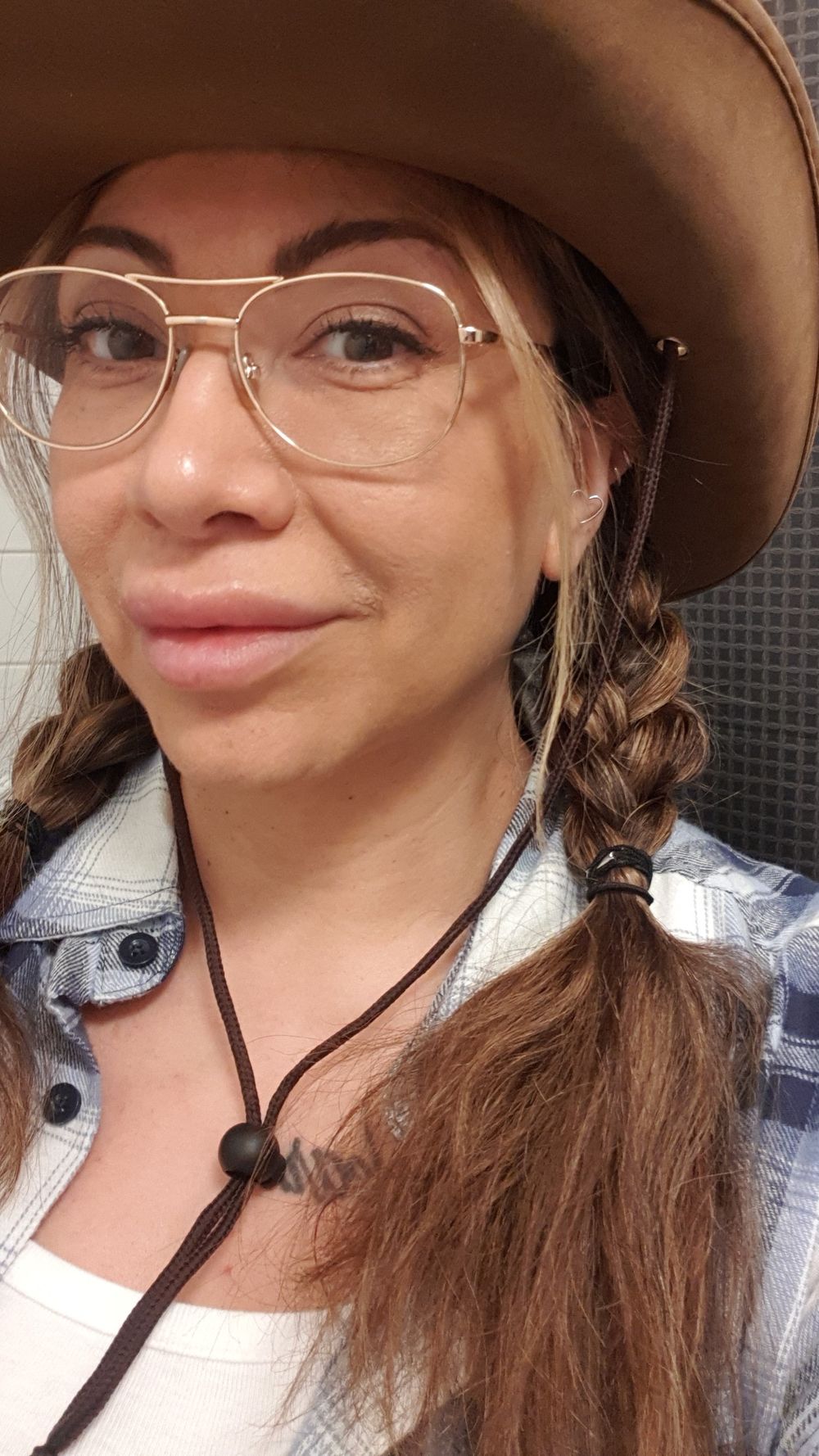 Cowboyhatt Brun med Snöre
