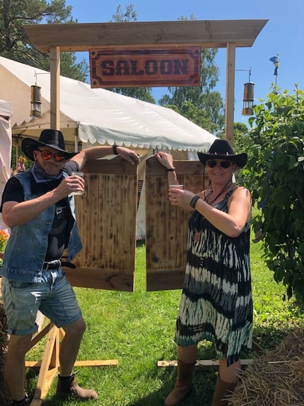 Musta Cowboy-hattu