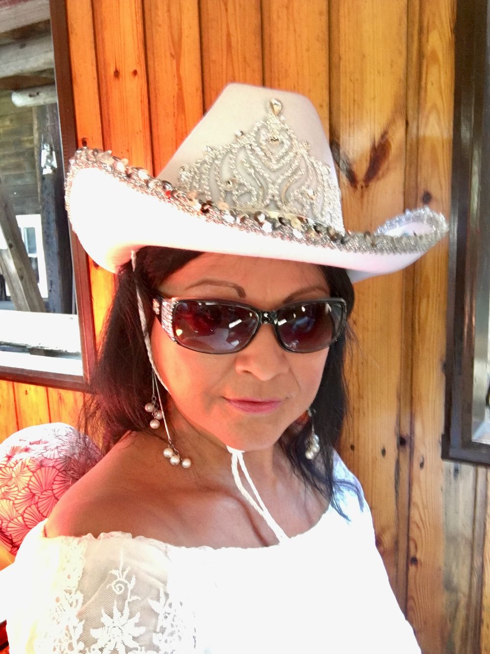 Cowboyhattu Valkoinen Tiaralla