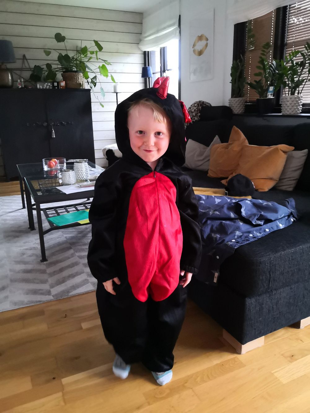 Drage Sort Børnekostume