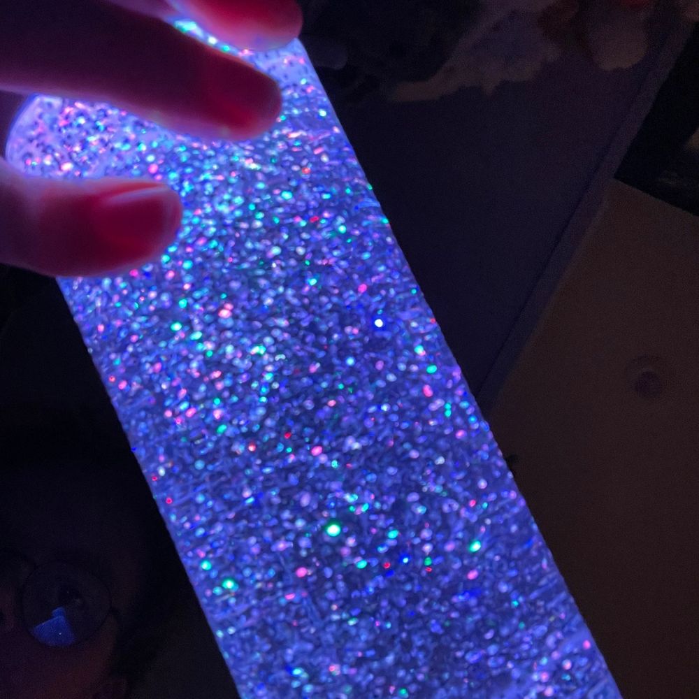 Fargeskiftende Glitterlampe