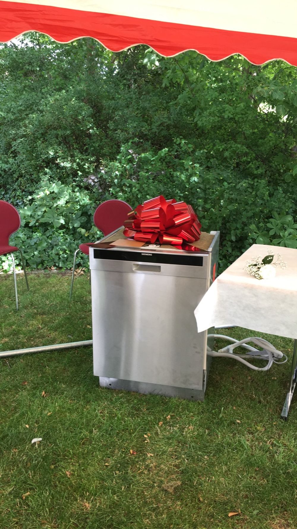 Gigantisk Presang-rosett Rød Metallic