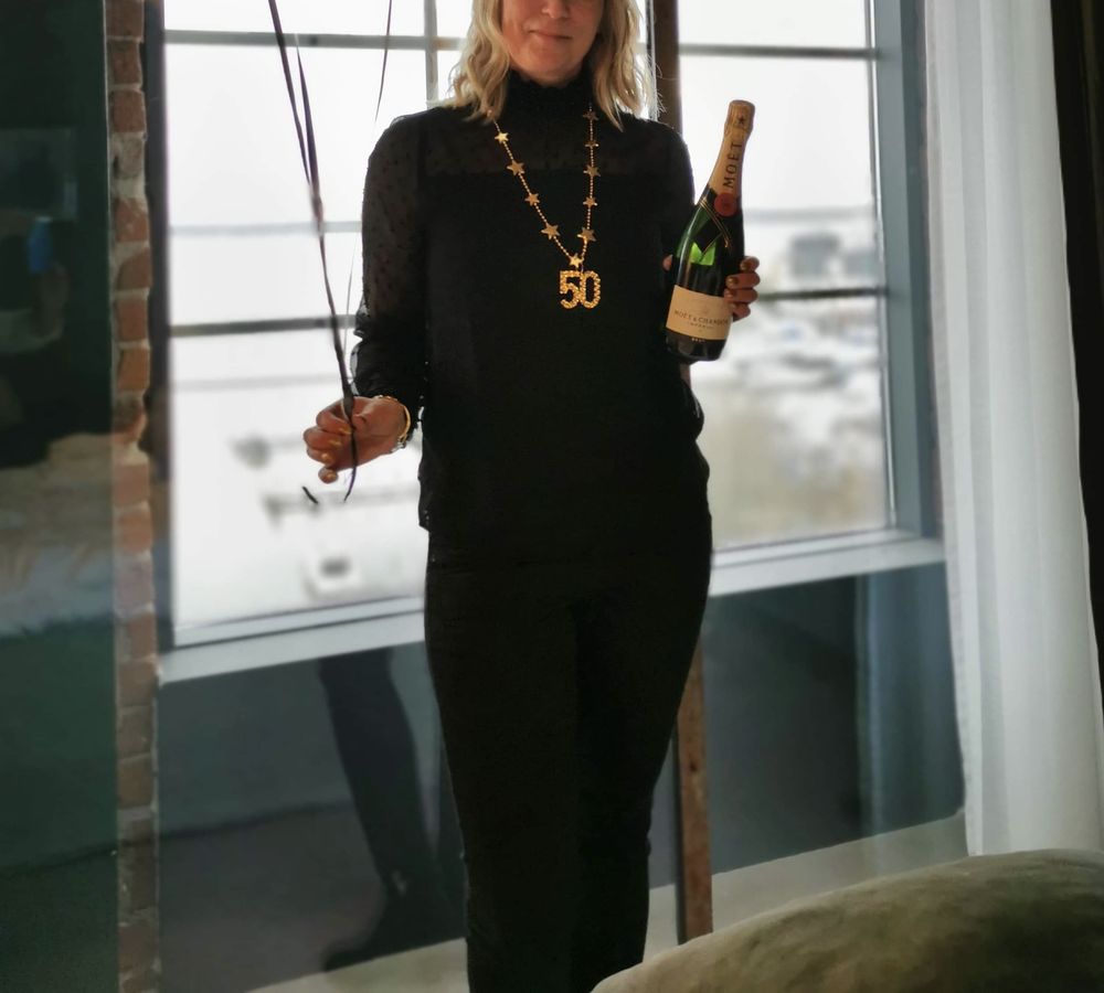 Halsband Guld Siffra 50