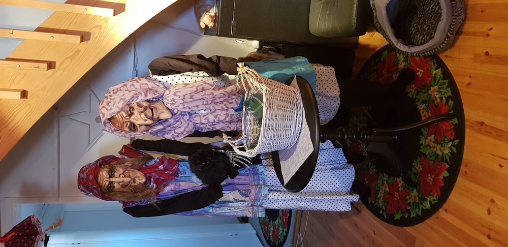 Häxa med Sjal Mask
