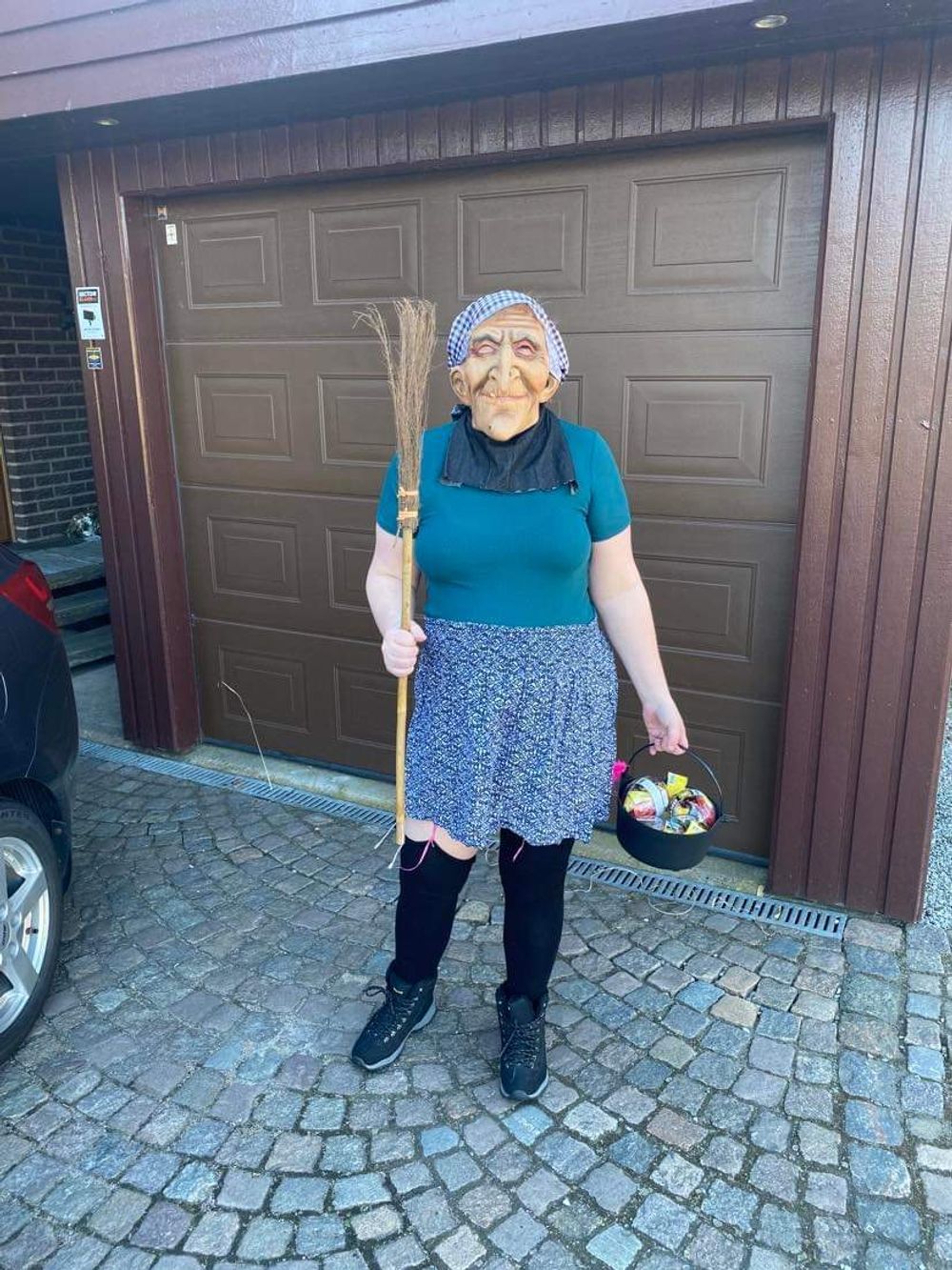 Häxa med Sjal Mask