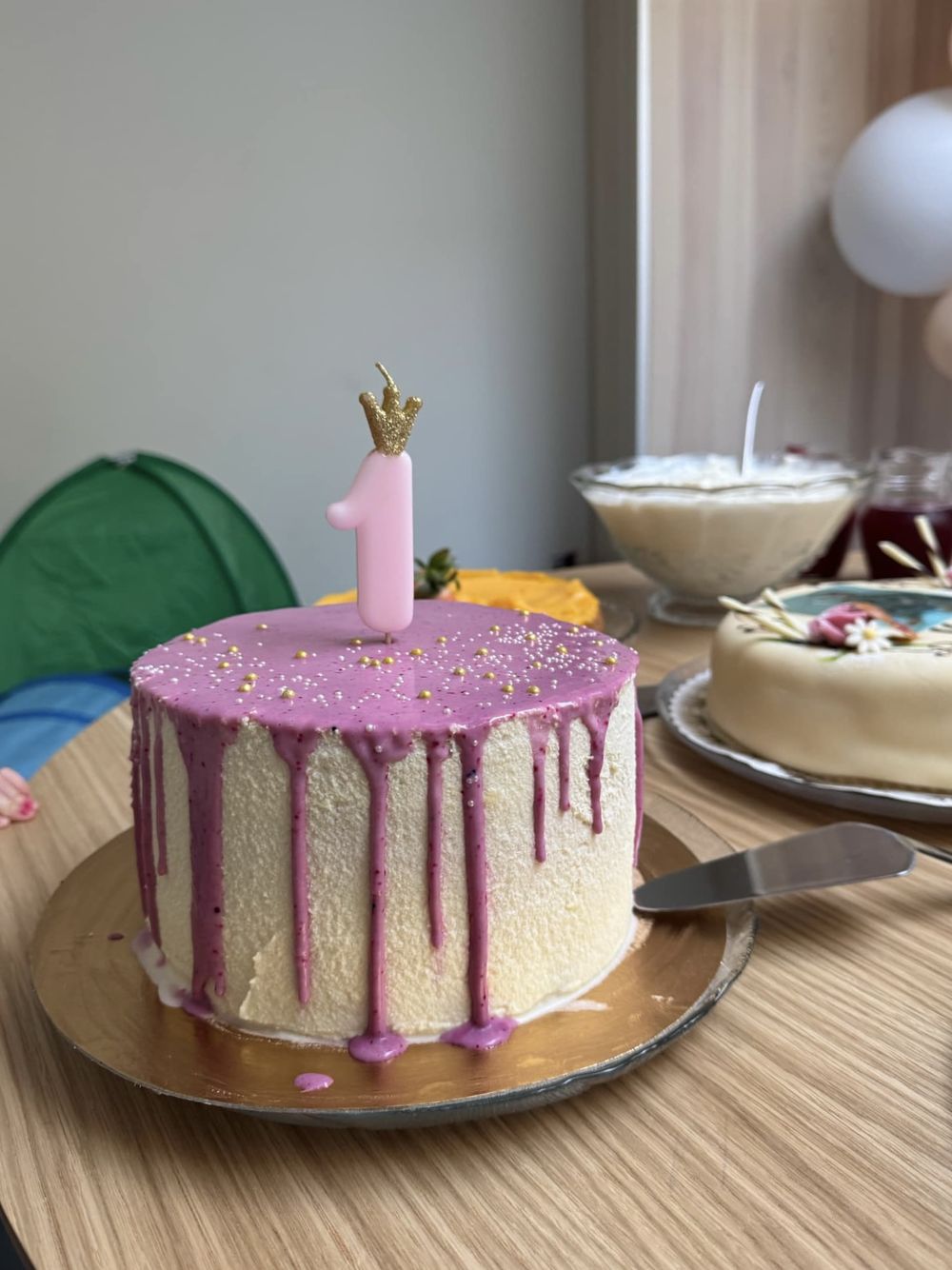 Kakelys Tall med Krone Rosa