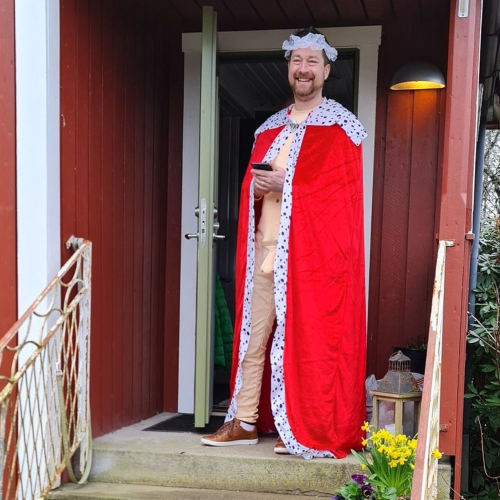 Kejserens Nye Klæder Kostume