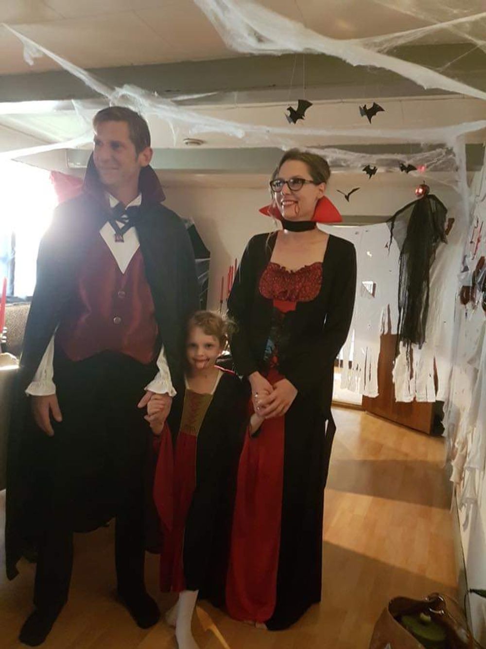Klassisk Vampyra Maskeraddräkt