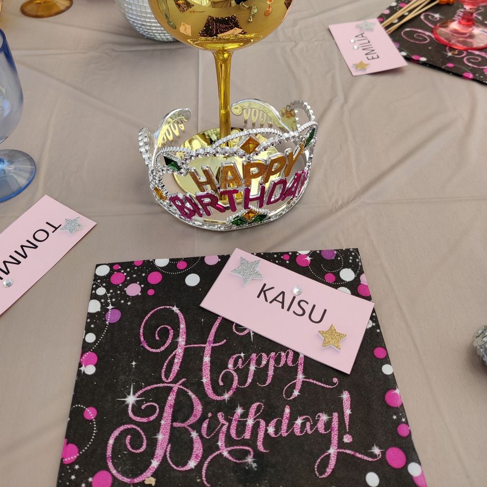 Lautasliinat Happy Birthday Musta/Vaaleanpunainen Kimalle