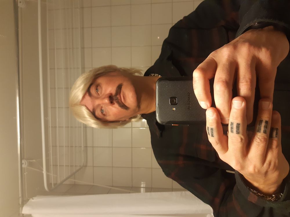 Liam Blond Parykk