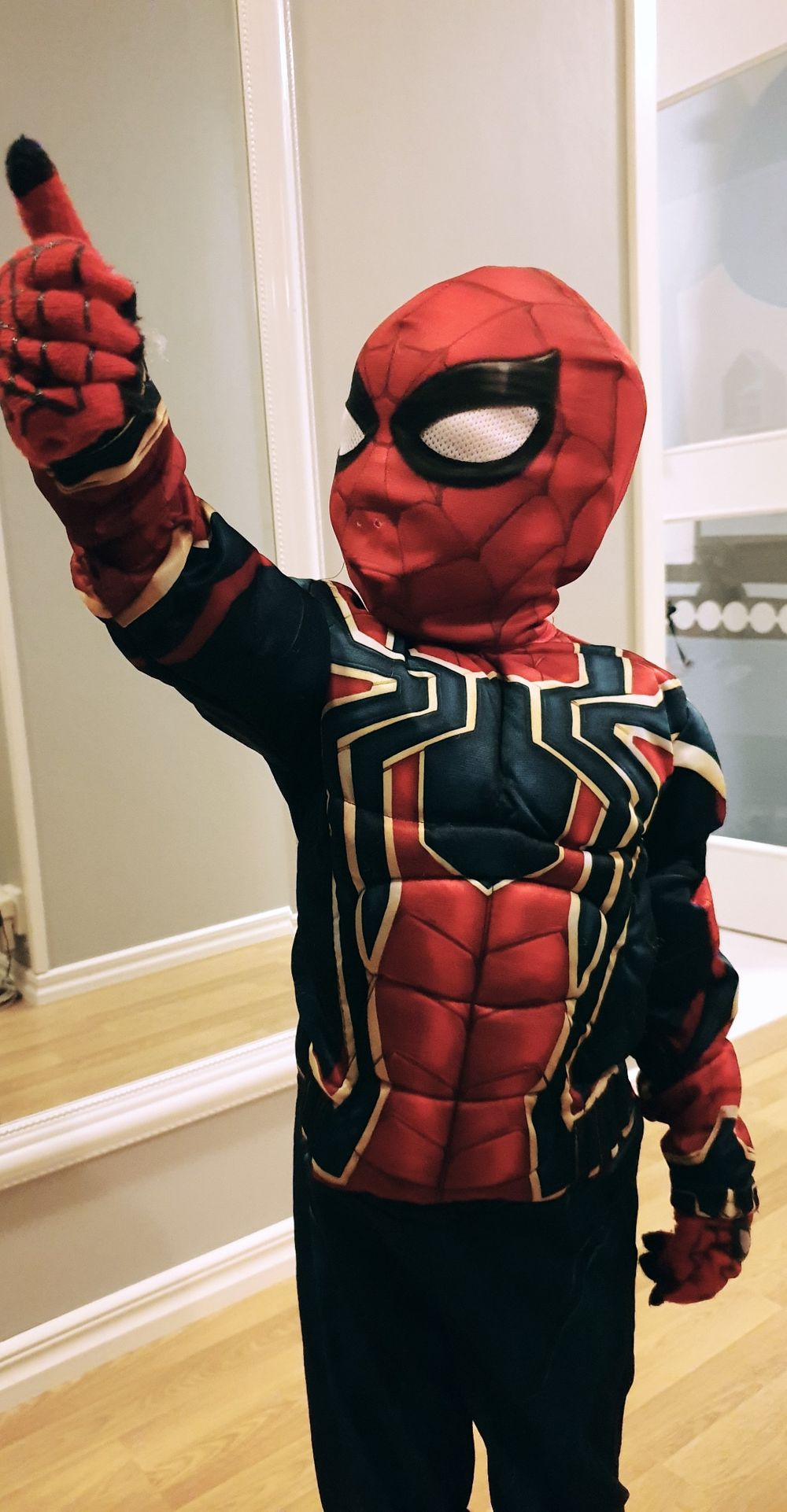 Marvel Endgame Iron Spider Deluxe Lasten Naamiaisasu