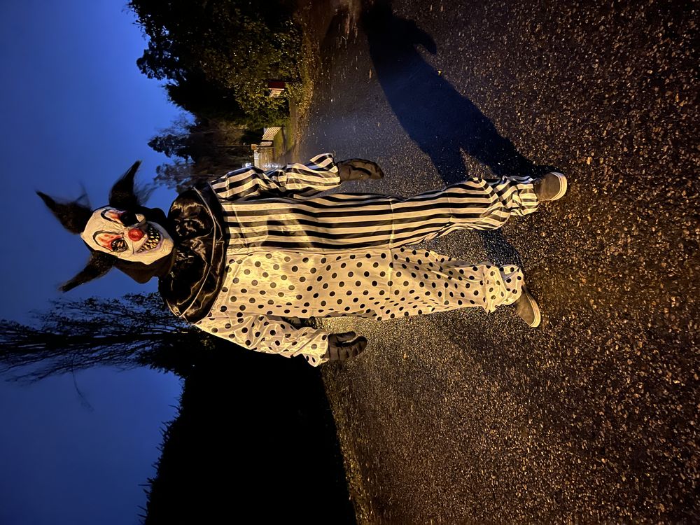 Murhaaja Pierrot Naamiaisasu