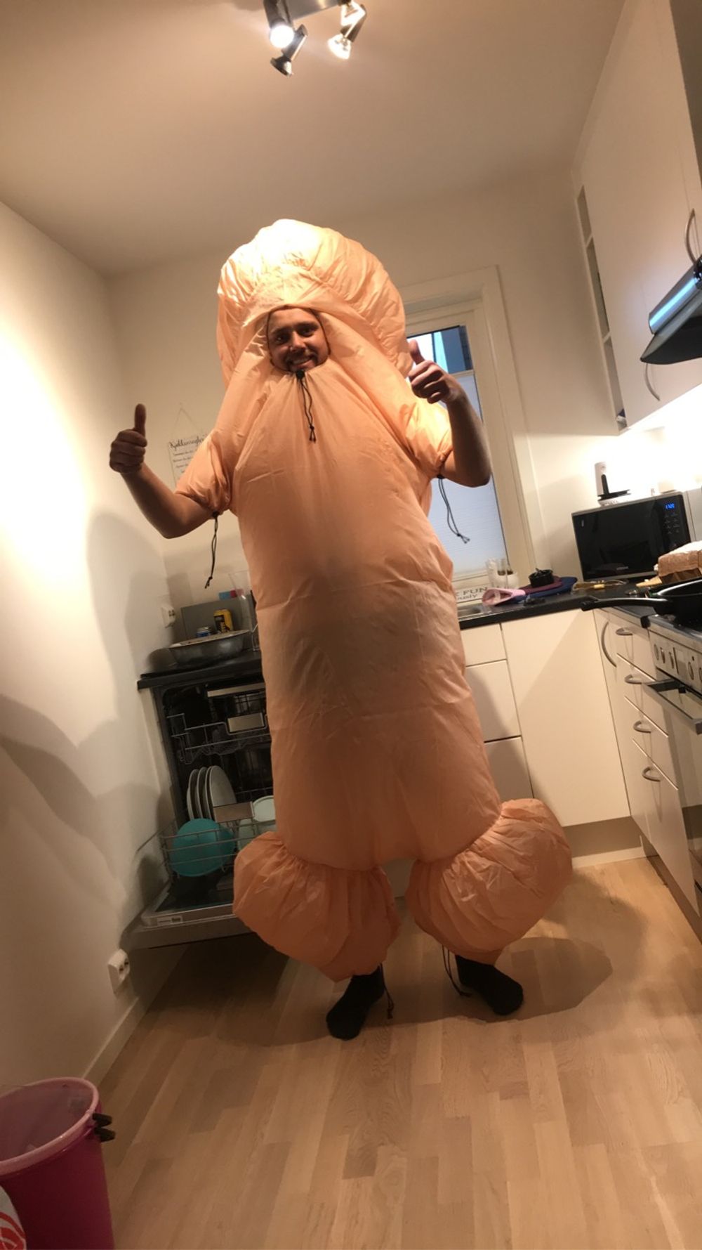 Puhallettava Penis Naamiaisasu