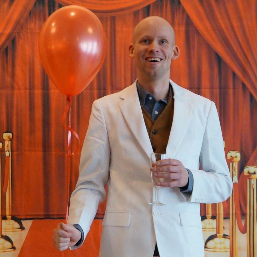 OppoSuits White Knight Kostym