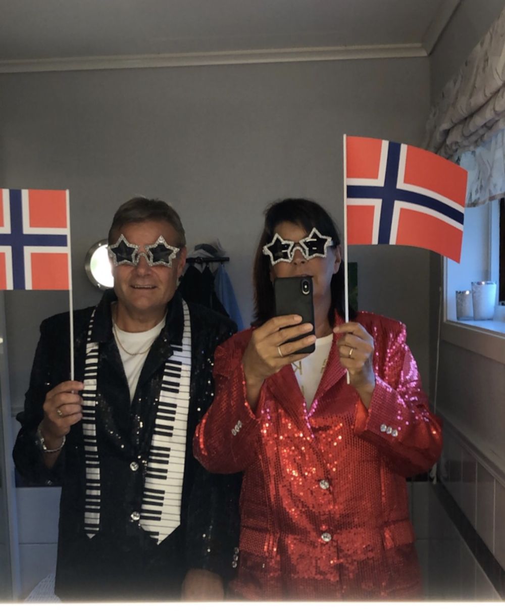 Paljettkavaj Svart